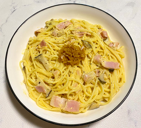 しょうがフレークカルボナーラ