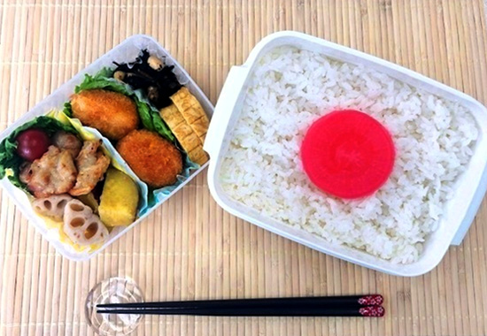 日の丸弁当（さくら弁）